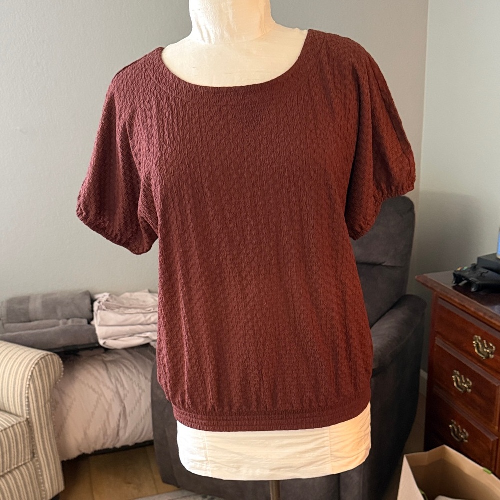 LOFT Textured Short Sleeve Top in Rich Brown
